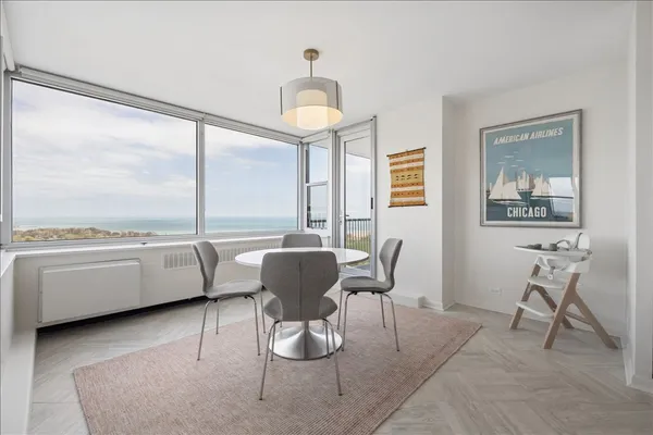$439,000 | 4250 North Marine Drive, Unit 2836, Chicago, IL 60613