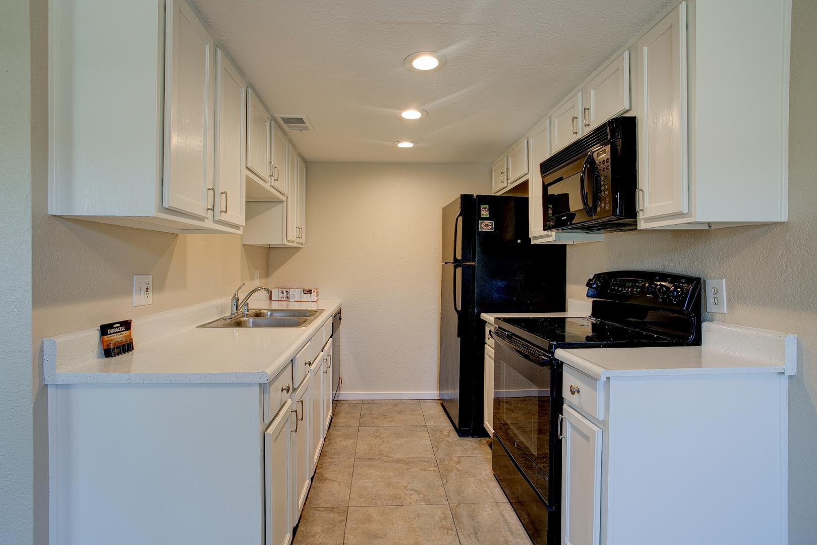 3402 North 32nd Street, Unit 129 Phoenix, AZ 85018 - Photo 7 of 33 Photo #8
