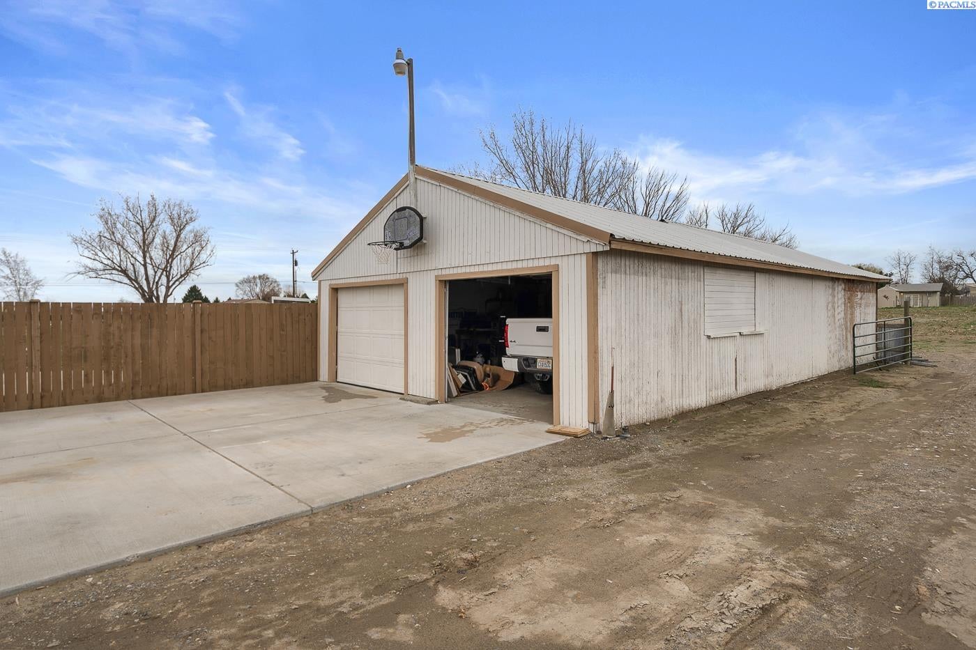 212005 East Cochran Road Kennewick, WA 99337 - Photo 29 of 30 Gallery Image 29