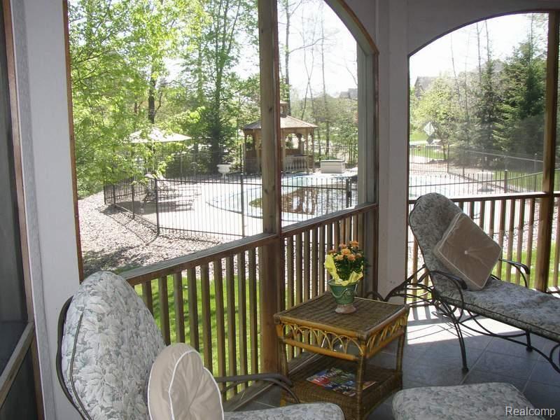 3557 West Tienken Road Rochester, MI 48309 - Photo 21 of 21 Patio