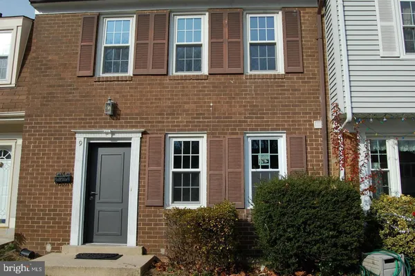 $2,450 | 9 Hibiscus Court, Unit 25, Gaithersburg, MD 20878