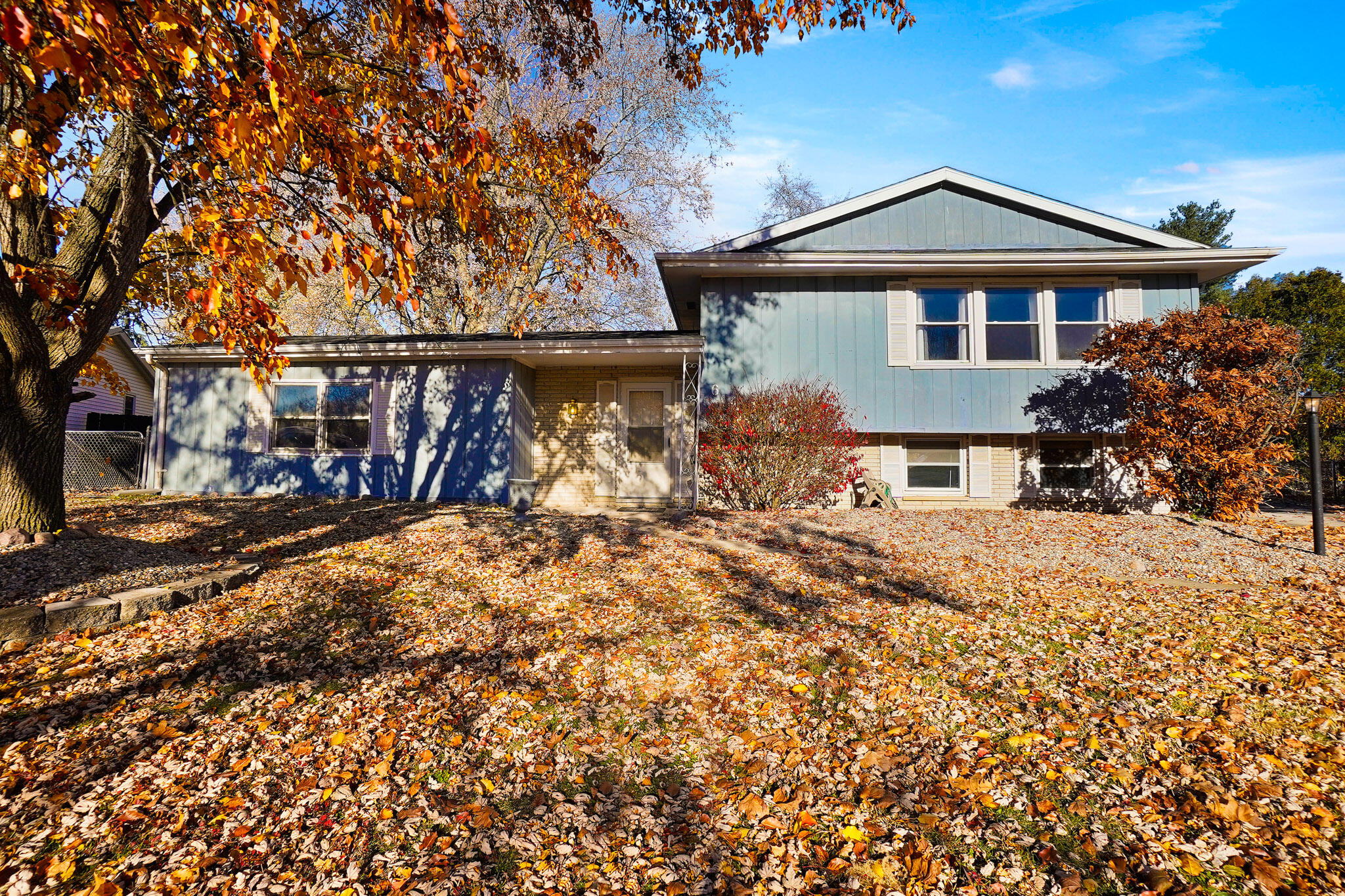 642 Omega Drive Crown Point, IN 46307 - Photo 1 of 37 2048x1365