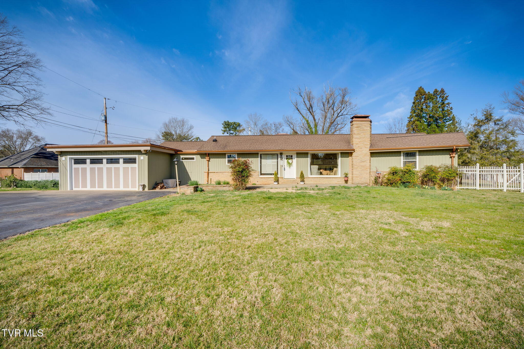 456 Berkeley Road Kingsport, TN 37660 - Photo 1 of 40 001