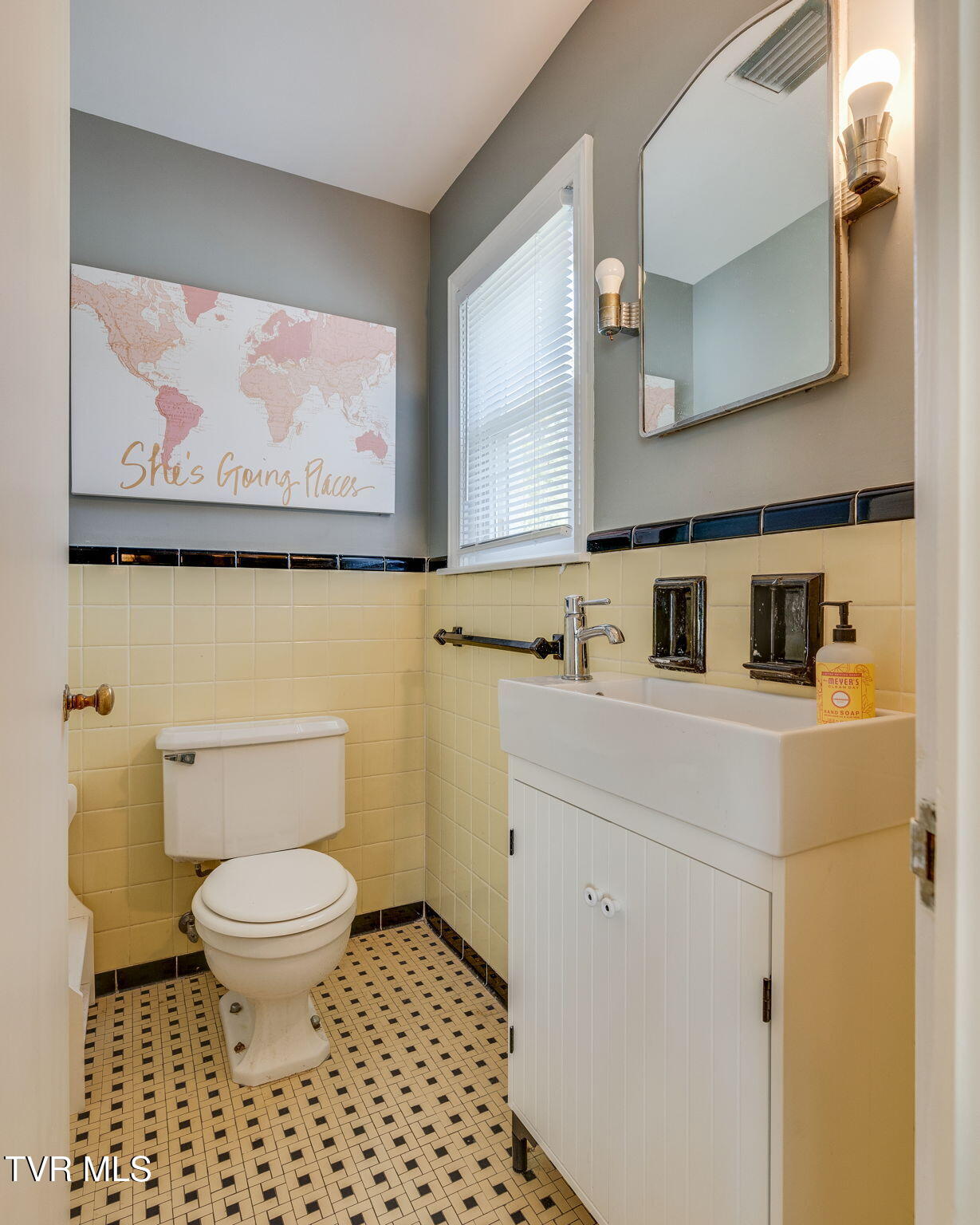 456 Berkeley Road Kingsport, TN 37660 - Photo 21 of 40 021