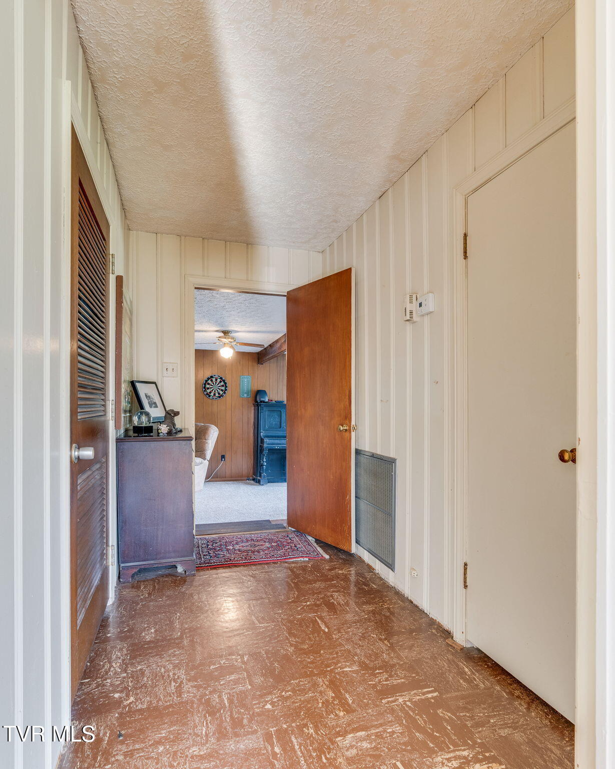 456 Berkeley Road Kingsport, TN 37660 - Photo 28 of 40 028