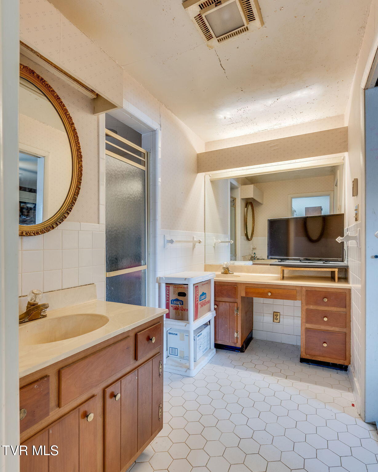 456 Berkeley Road Kingsport, TN 37660 - Photo 32 of 40 032