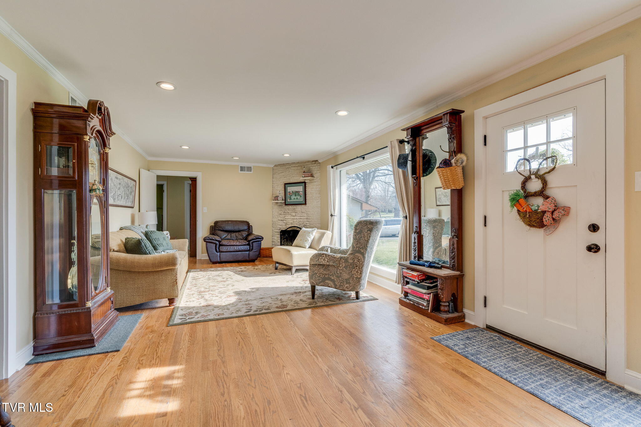 456 Berkeley Road Kingsport, TN 37660 - Photo 5 of 40 005