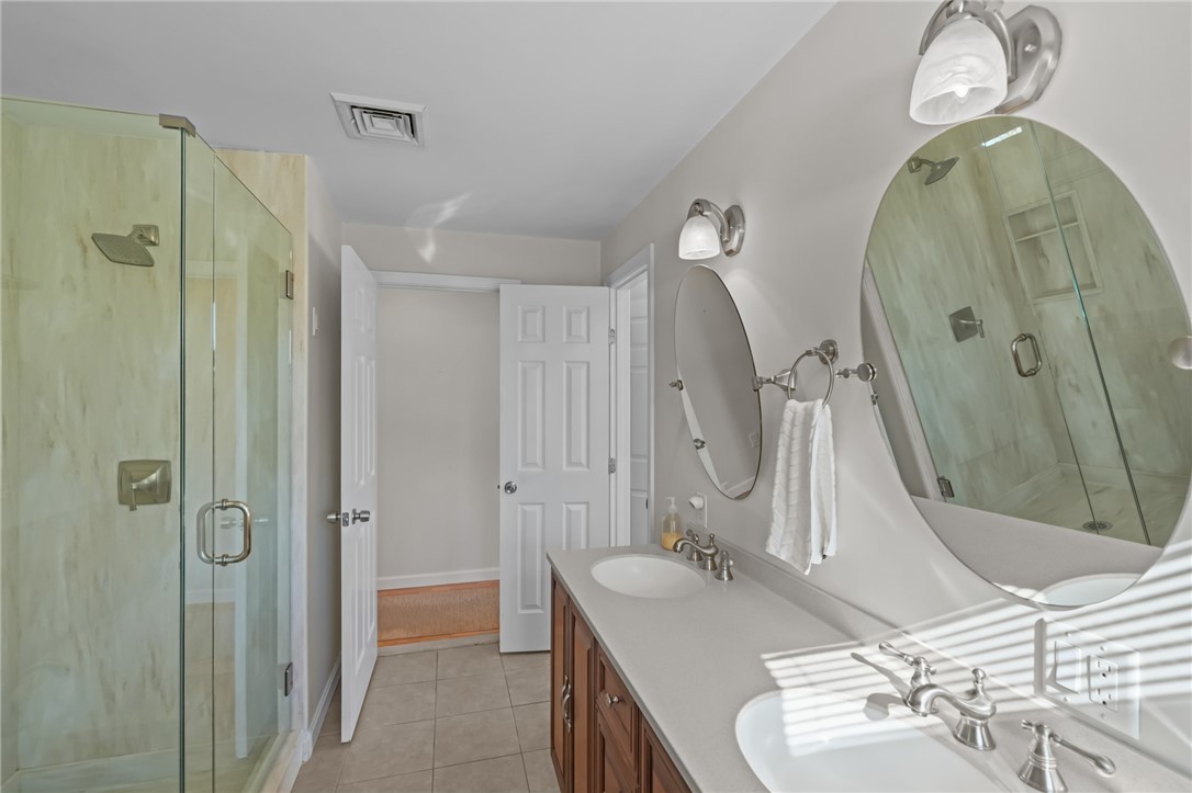 4 Read Avenue Warren, RI 02885 - Photo 23 of 39 Primary bathroom