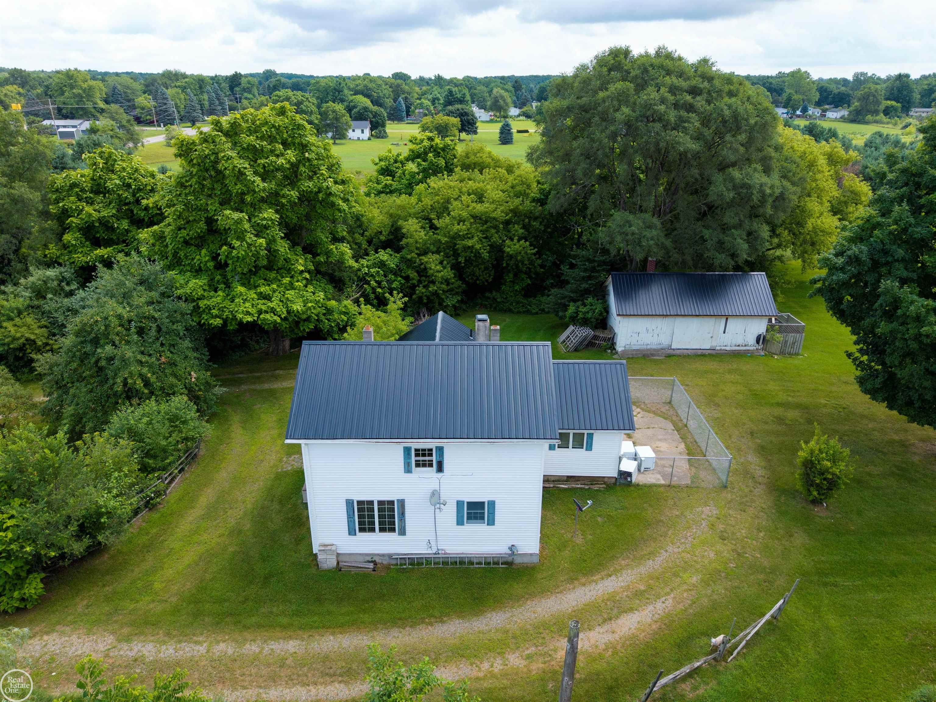2538 East Burnside Road North Branch, MI 48461 - Photo 35 of 56