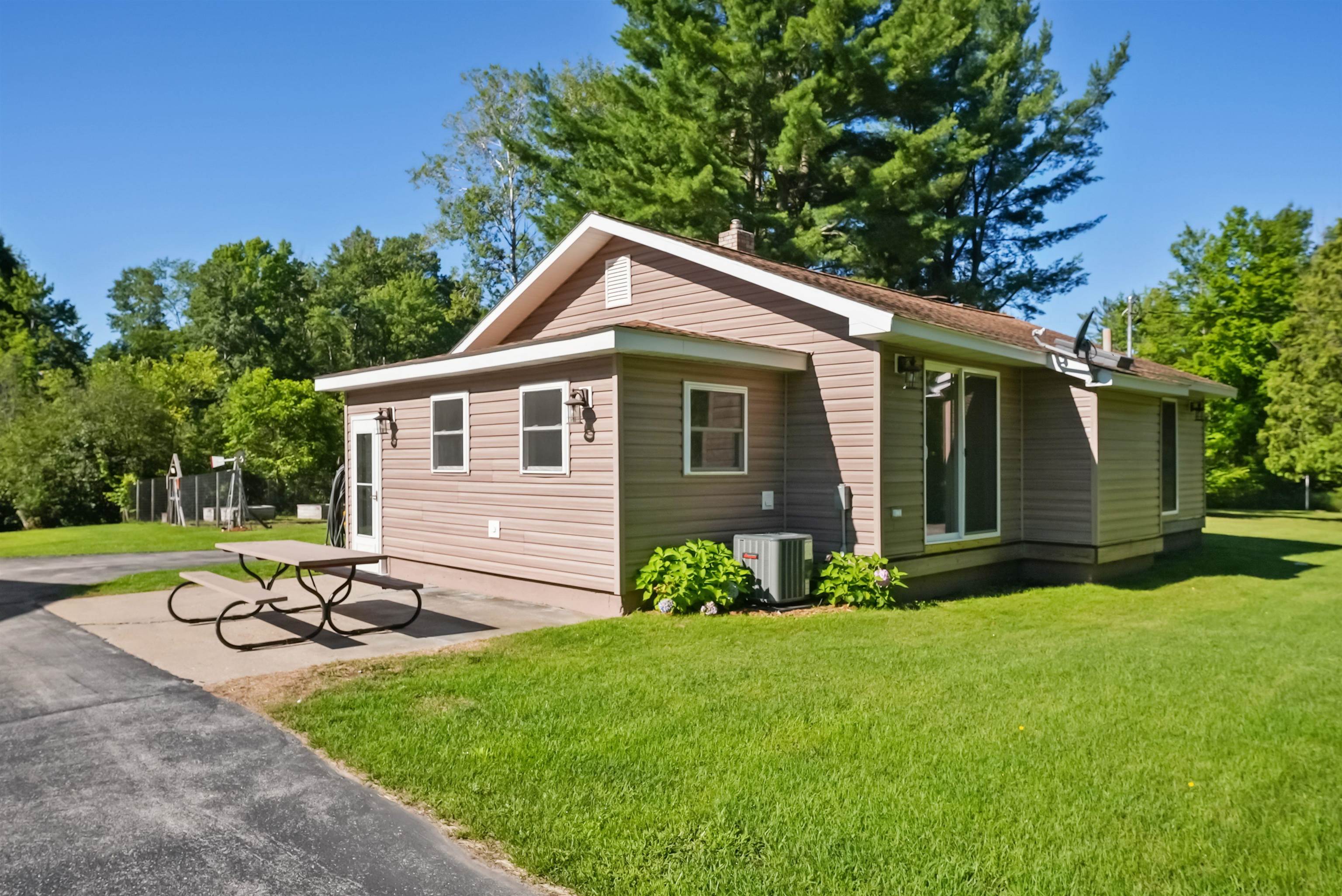 10025 Wiitala Road Copemish, MI 49625 - Photo 28 of 32 1903680-27.JPG