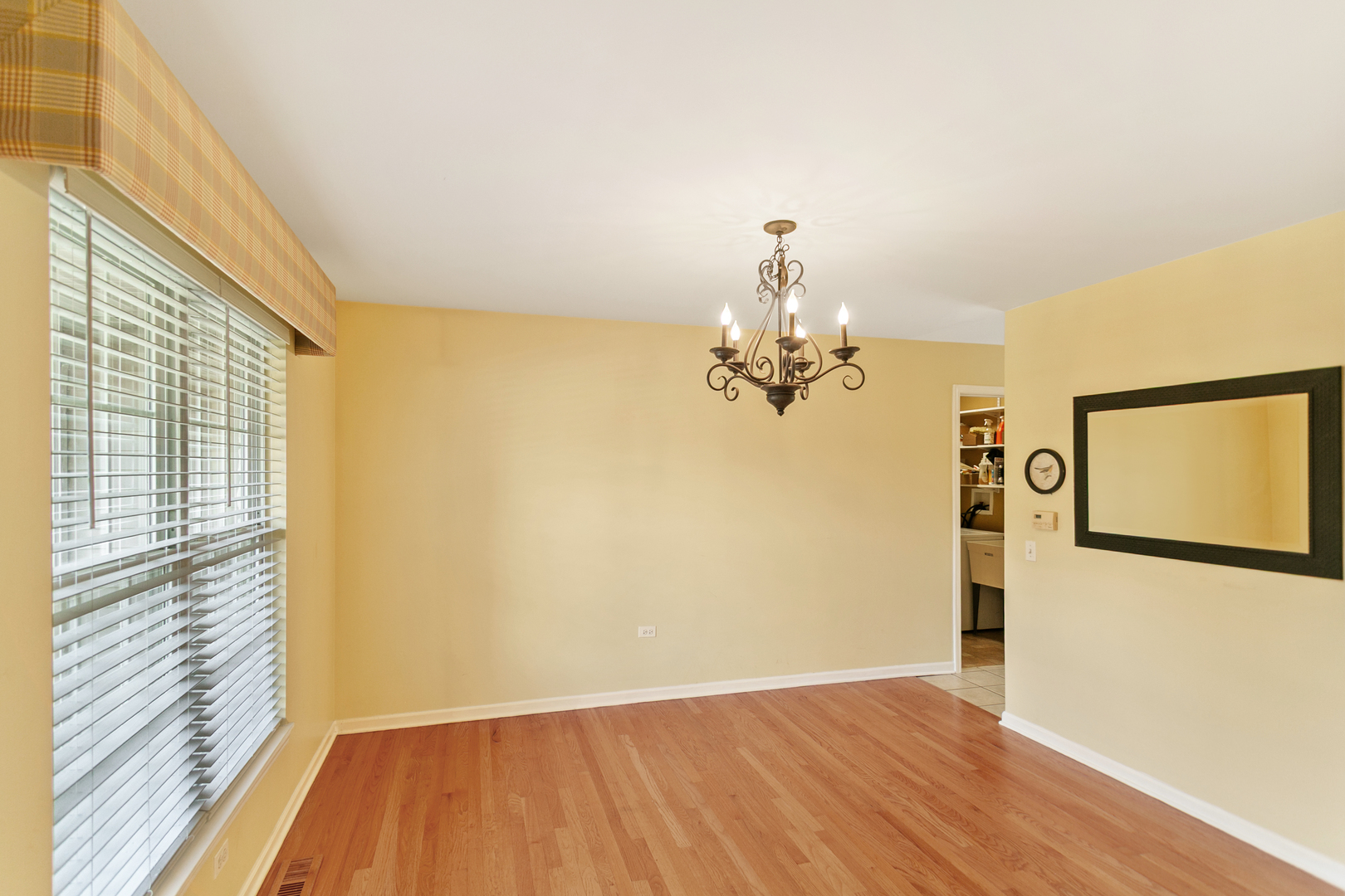 67 Raven Drive Aurora, IL 60506 - Photo 13 of 30 a view of livingroom with window