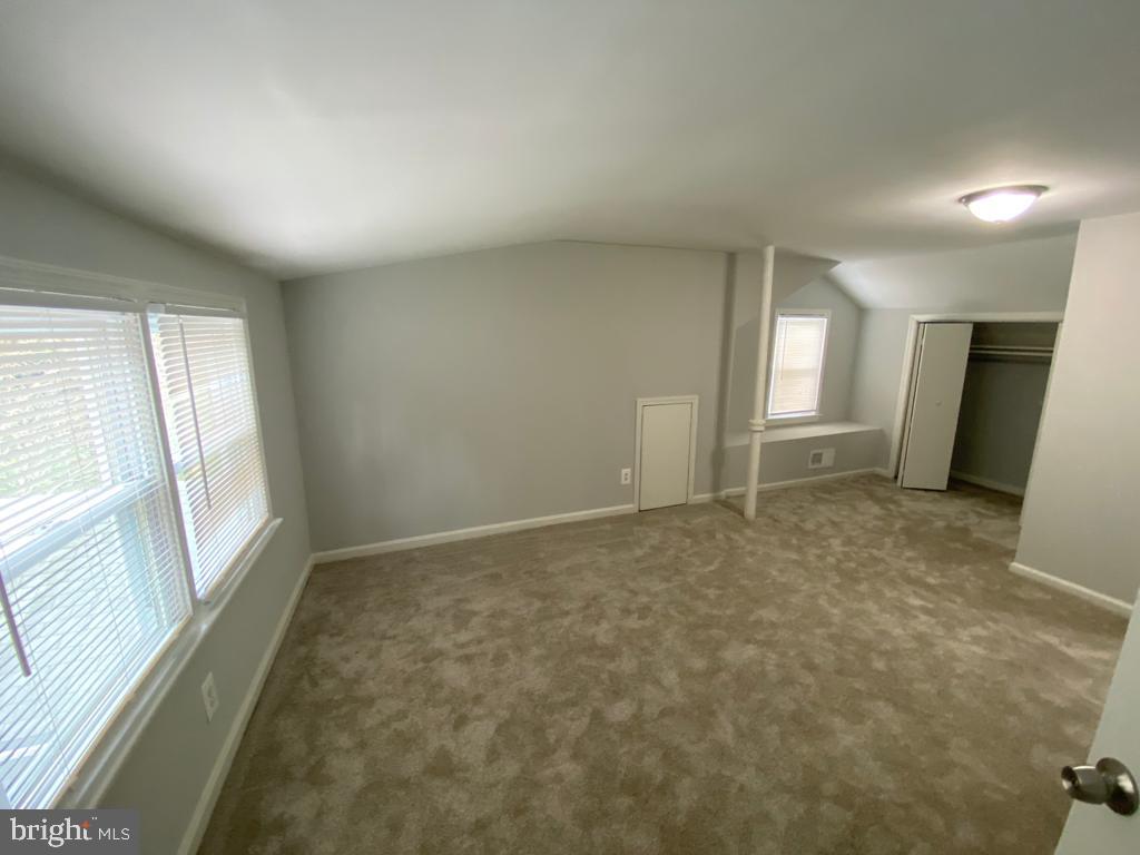 4902 Somerset Road Riverdale, MD 20737 - Photo 11 of 21 Gallery Image 11