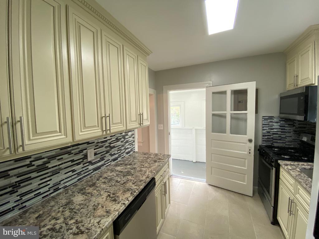 4902 Somerset Road Riverdale, MD 20737 - Photo 17 of 21 Gallery Image 17