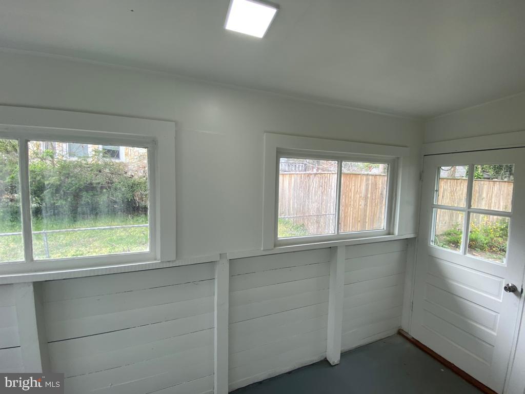 4902 Somerset Road Riverdale, MD 20737 - Photo 20 of 21 Gallery Image 20