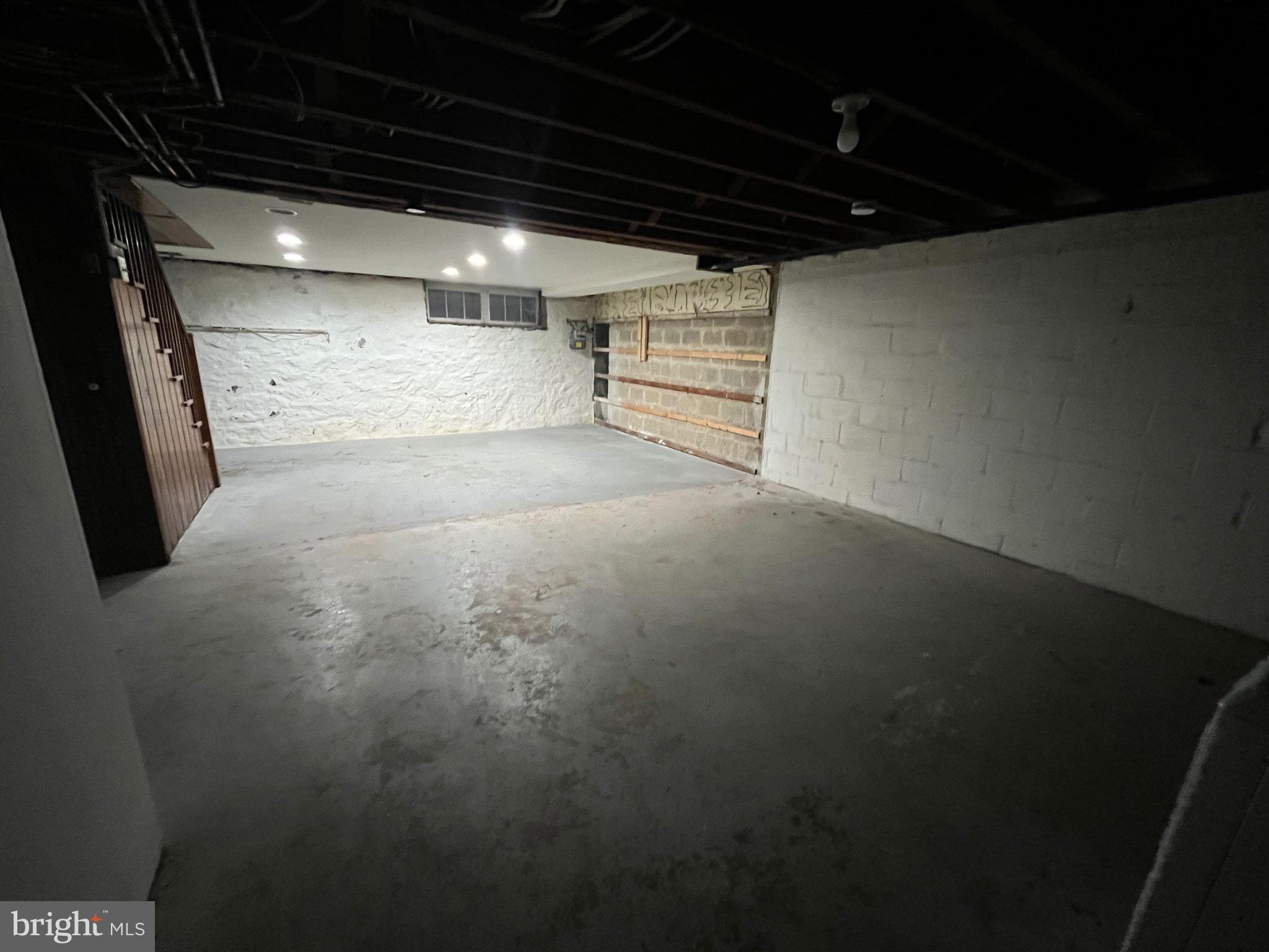 3609 Ednor Road Baltimore, MD 21218 - Photo 25 of 35