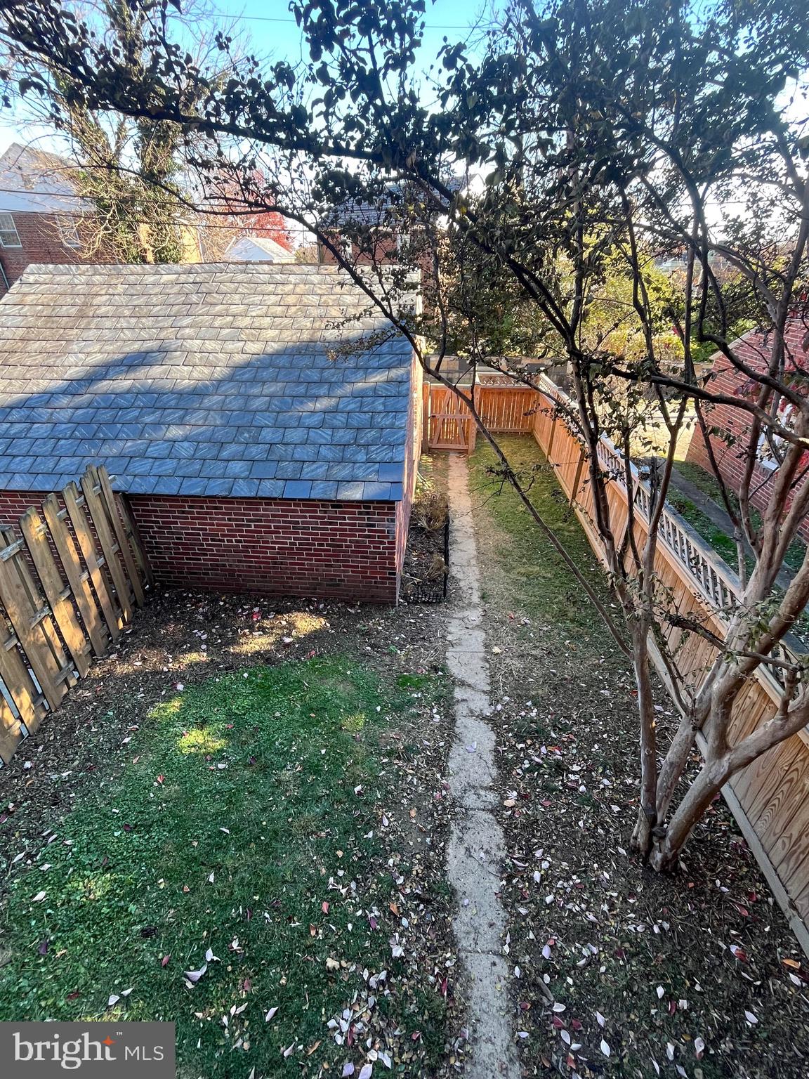 3609 Ednor Road Baltimore, MD 21218 - Photo 28 of 35