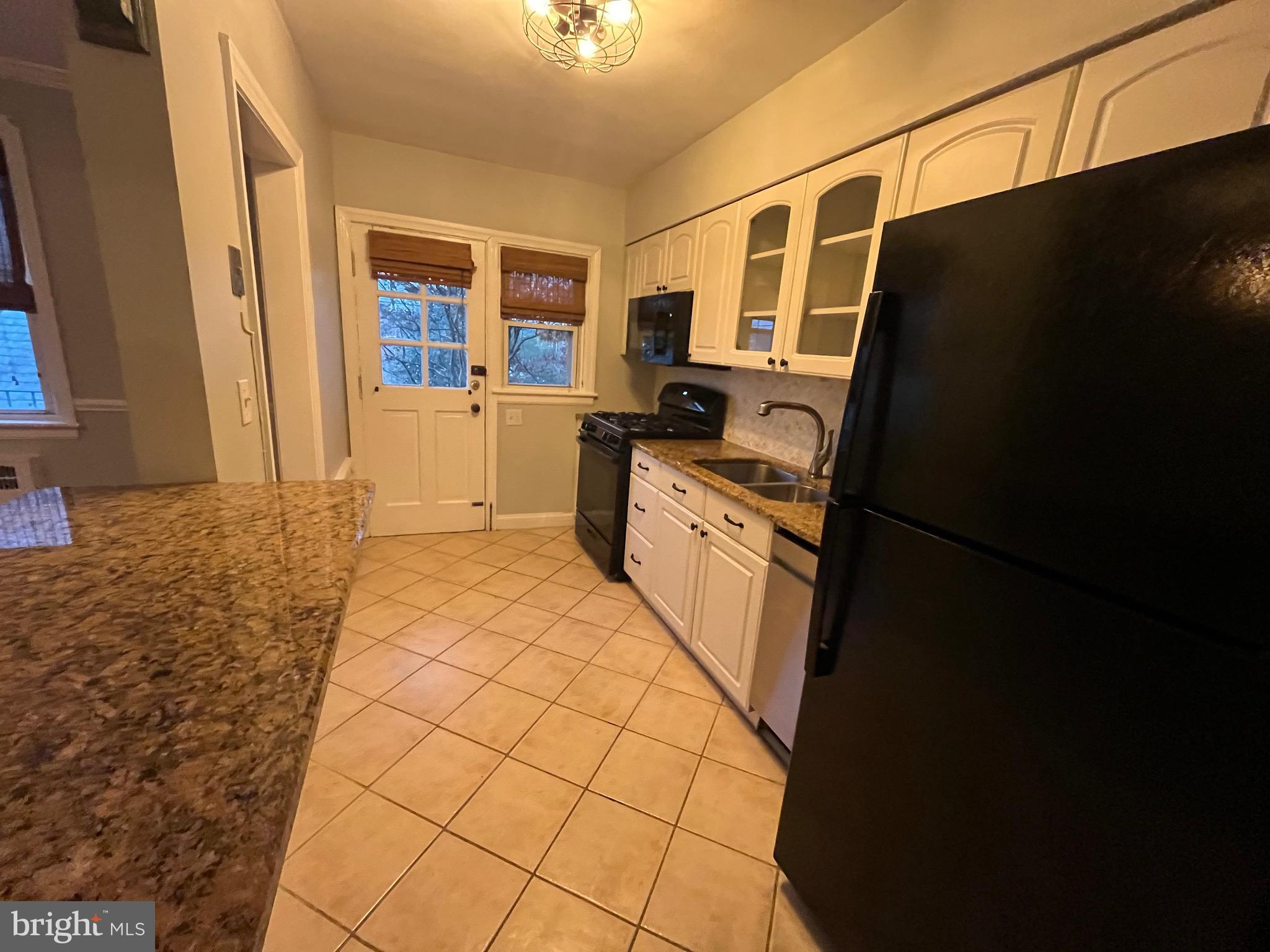 3609 Ednor Road Baltimore, MD 21218 - Photo 9 of 35