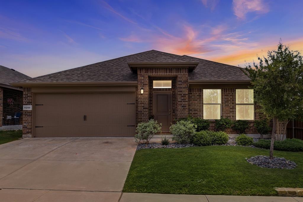 9200 Desertrock Road Fort Worth, TX 76131 - Photo 35 of 36