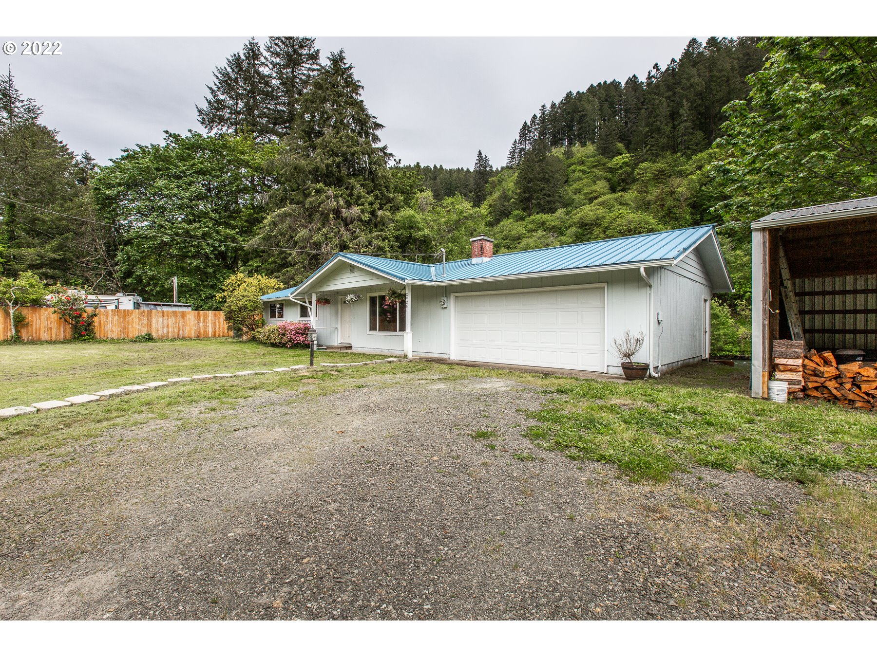 89281 Bricker Lane Mapleton, OR 97453 - Photo 2 of 32 Gallery Image 2