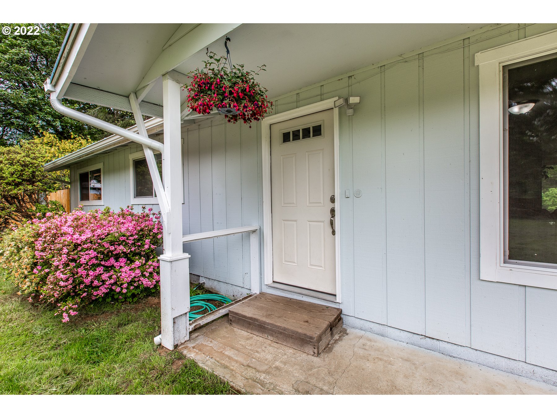 89281 Bricker Lane Mapleton, OR 97453 - Photo 6 of 32 Gallery Image 6