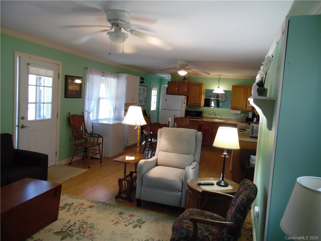 34 White Pine Road Brevard, NC 28712 - Photo 4 of 10 Gallery Image 4