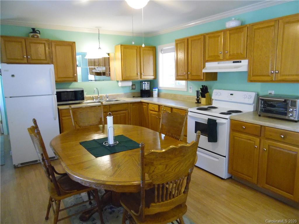 34 White Pine Road Brevard, NC 28712 - Photo 7 of 10 Gallery Image 7