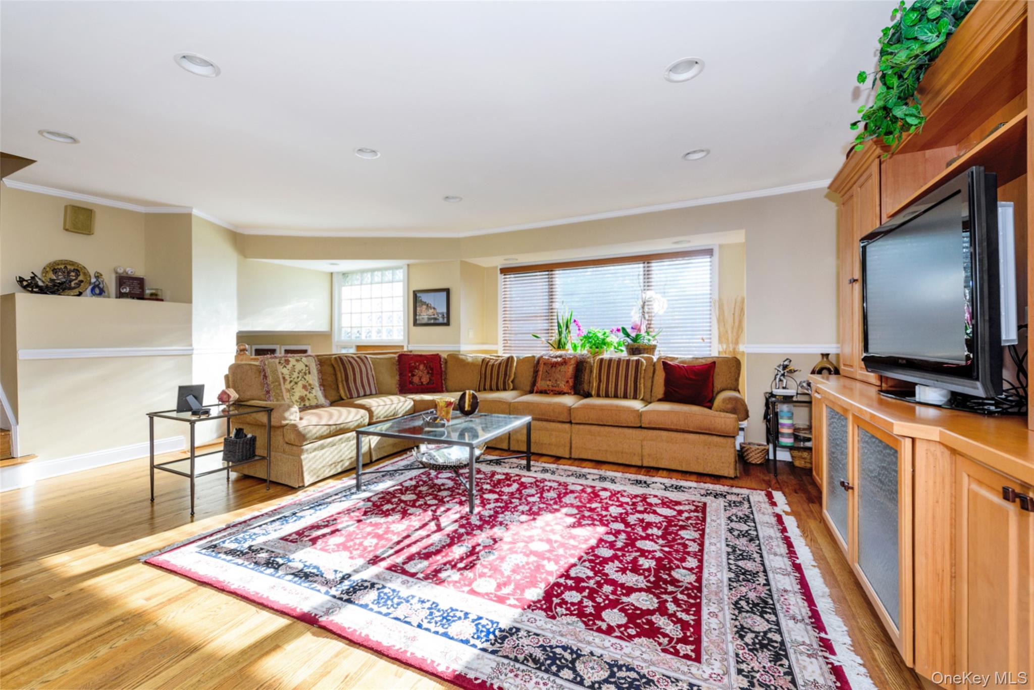 3375 Fairway Road Oceanside, NY 11572 - Photo 4 of 20