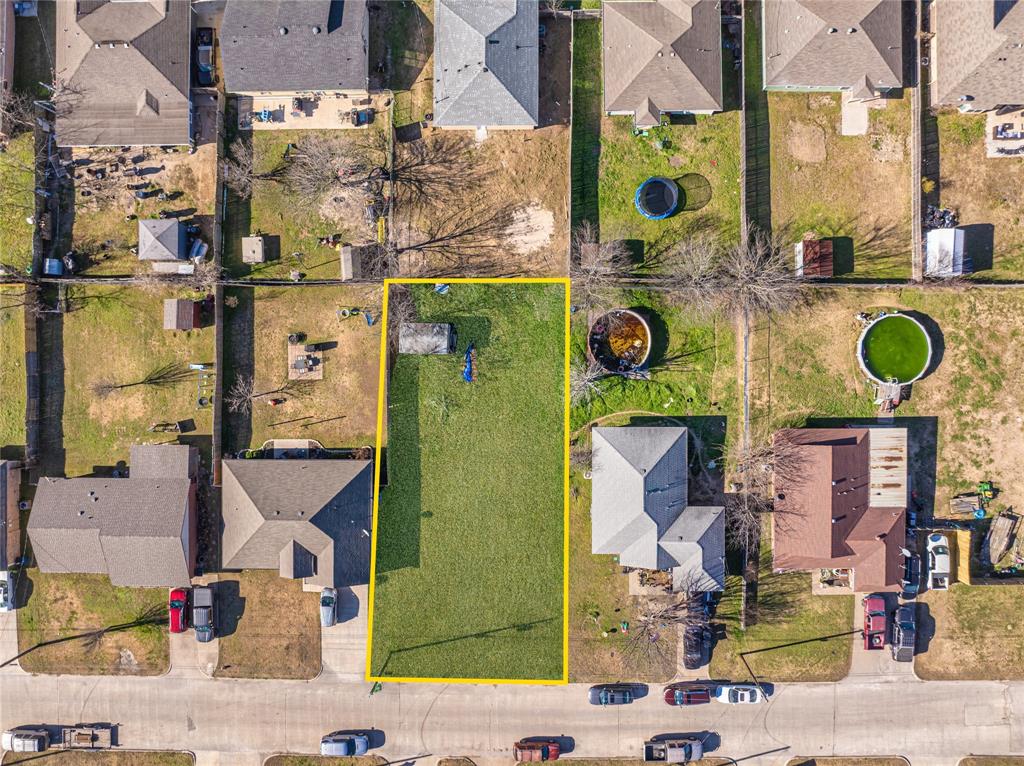 2000 Melody Circle Kaufman, TX 75142 - Photo 3 of 5 an aerial view of houses and roads