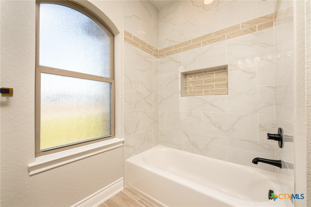4249 Cold Springs Road Kempner, TX 76539 - Photo 39 of 48 Private Bathroom