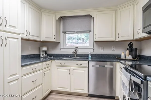$2,000 | 160 South May Street, Unit 4, Southern Pines, NC 28387