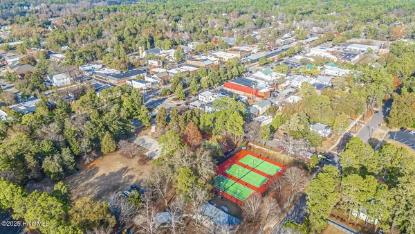 $2,000 | 160 South May Street, Unit 4, Southern Pines, NC 28387