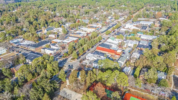 $2,000 | 160 South May Street, Unit 4, Southern Pines, NC 28387