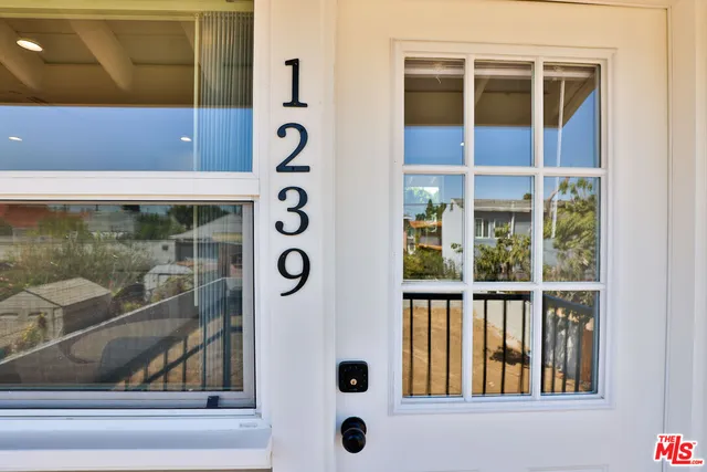 $7,000 | 1237 West 25th Street, Unit 1241, Los Angeles, CA 90007