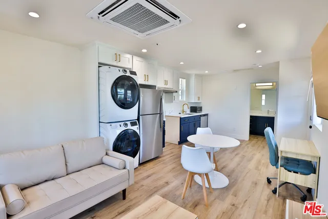 $7,000 | 1237 West 25th Street, Unit 1241, Los Angeles, CA 90007