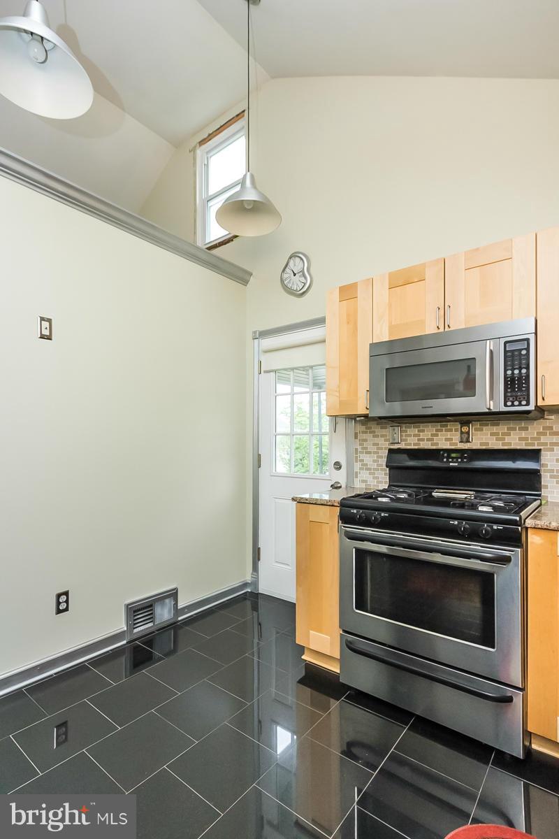 6950 German Hill Road Baltimore, MD 21222 - Photo 10 of 18 Interior (General)