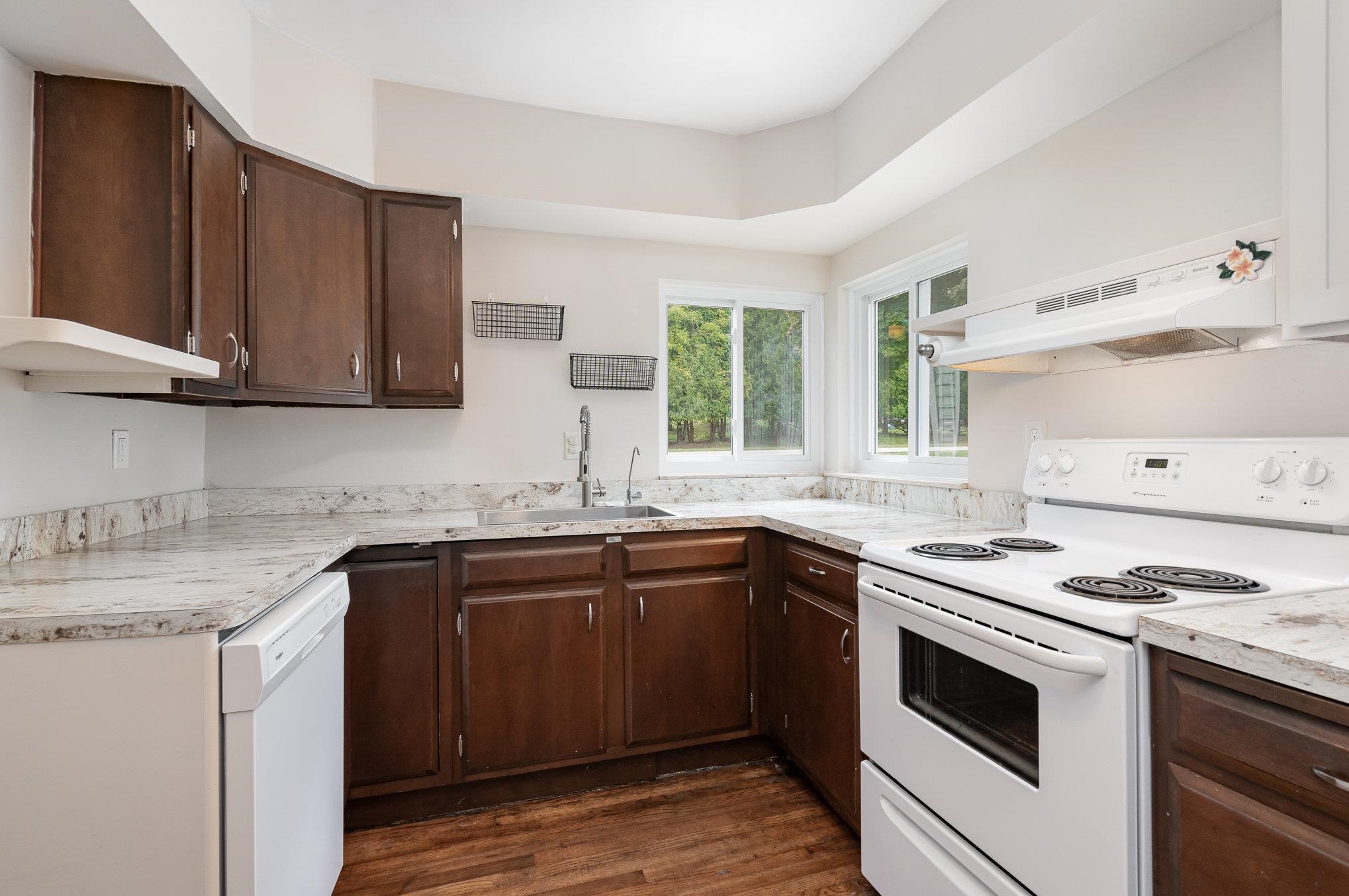 9152 North State Road St. Louis, MI 48880 - Photo 10 of 28