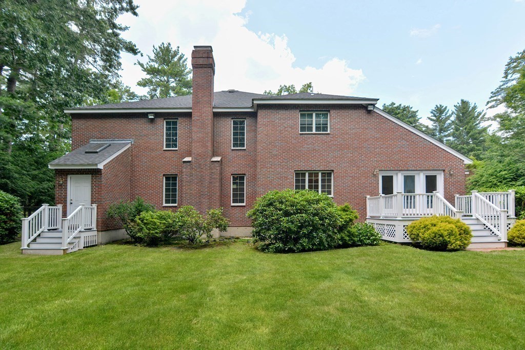 15 Covey Road Walpole, MA 02081 - Photo 5 of 42 Gallery Image 5