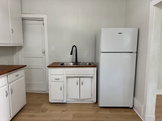 a view of washer and dryer