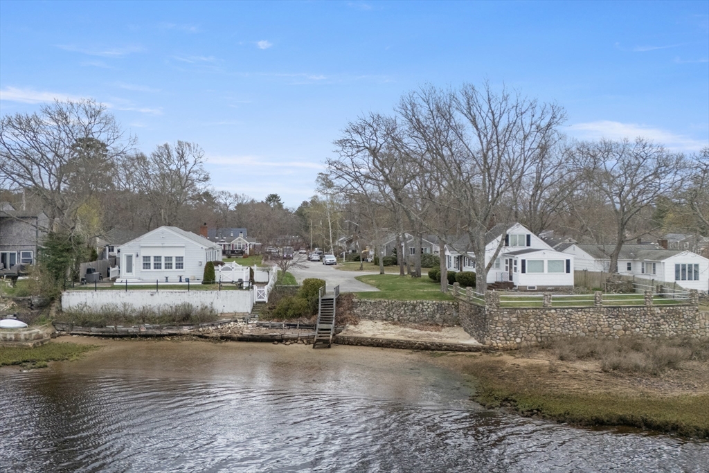 10 3rd Avenue Wareham, MA 02571 - Photo 25 of 32