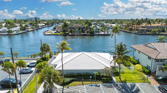 a view of a tall building