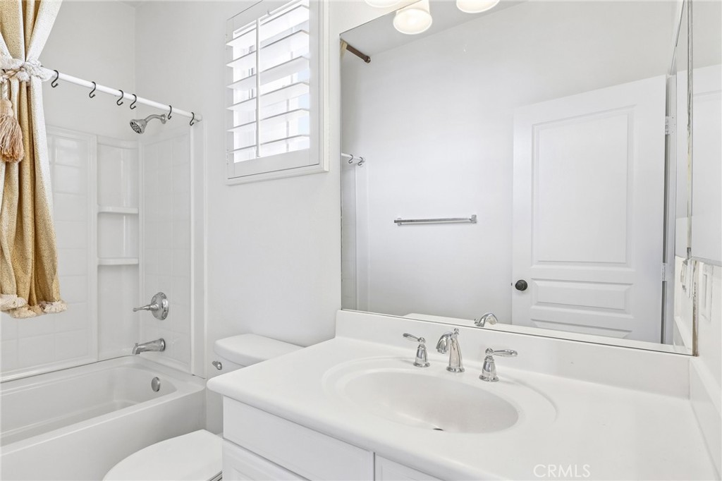 4183 Vía Napoli Montclair, CA 91763 - Photo 27 of 38