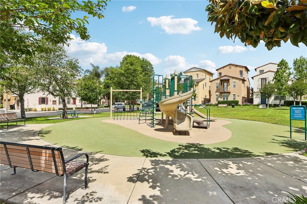 4183 Vía Napoli Montclair, CA 91763 - Photo 36 of 38