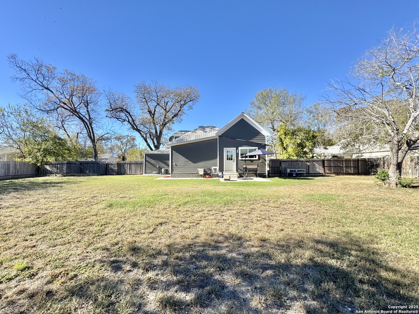 1106 North High Street Uvalde, TX 78801 - Photo 26 of 26 a front view of house with yard and trees