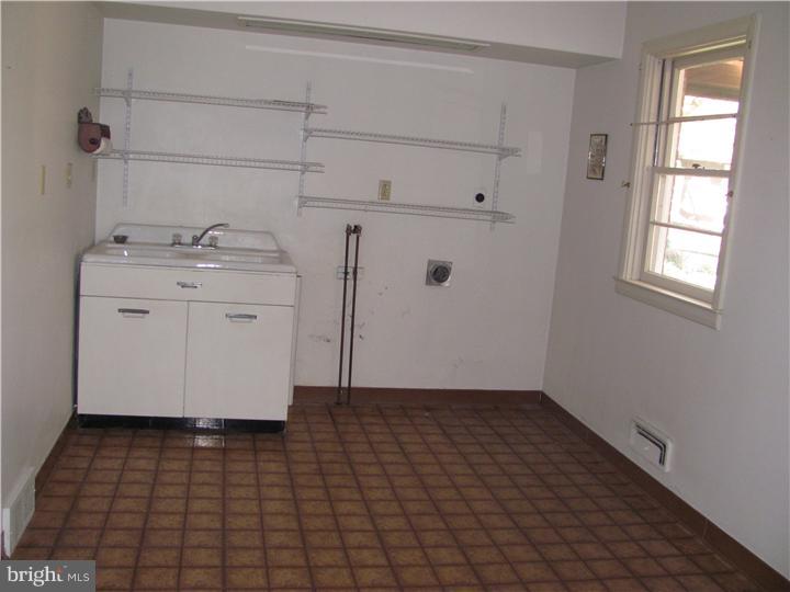 5130 Oley Turnpike Road Reading, PA 19606 - Photo 15 of 19