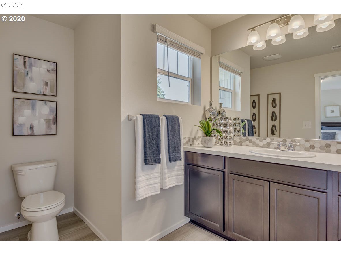 2056 South Meadowlark Dr. Loop Ridgefield, WA 98642 - Photo 5 of 21 Gallery Image 5