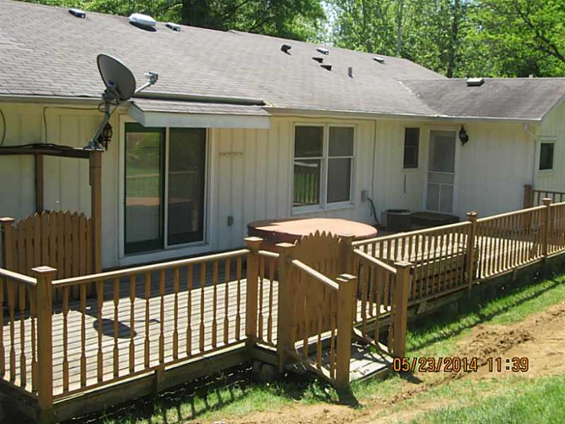 772 Ridgeview Lane Columbus, IN 47201 - Photo 2 of 20 Gallery Image 2