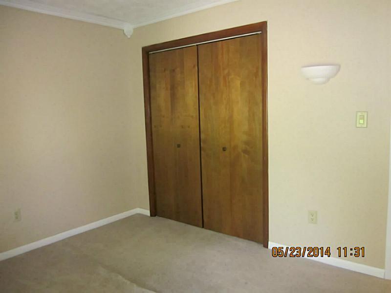 772 Ridgeview Lane Columbus, IN 47201 - Photo 11 of 20 Gallery Image 11