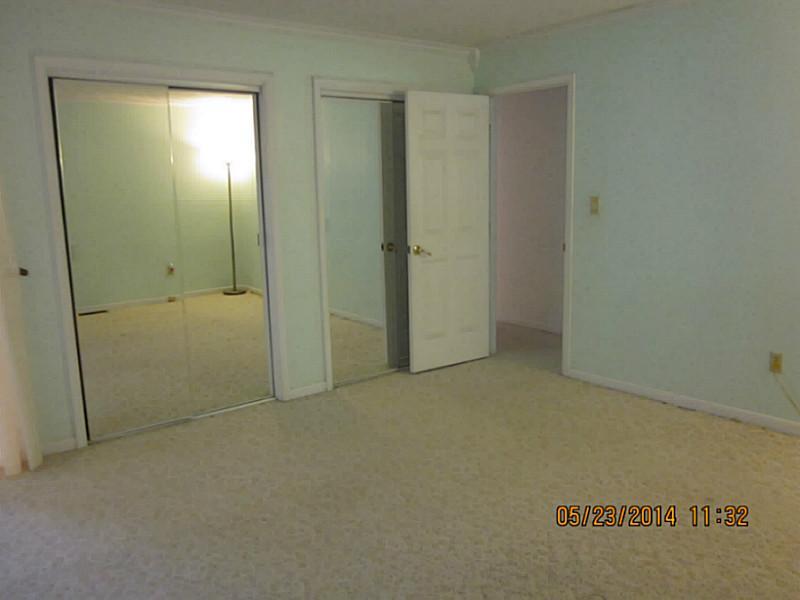 772 Ridgeview Lane Columbus, IN 47201 - Photo 14 of 20 Gallery Image 14