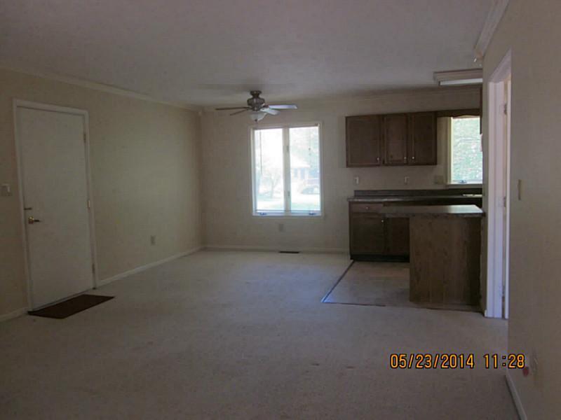 772 Ridgeview Lane Columbus, IN 47201 - Photo 7 of 20 Gallery Image 7