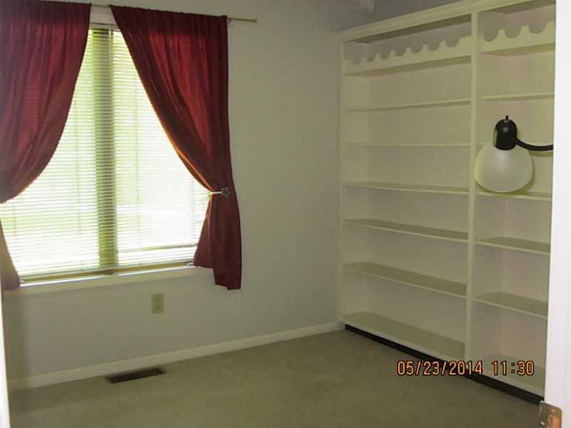 772 Ridgeview Lane Columbus, IN 47201 - Photo 9 of 20 Gallery Image 9
